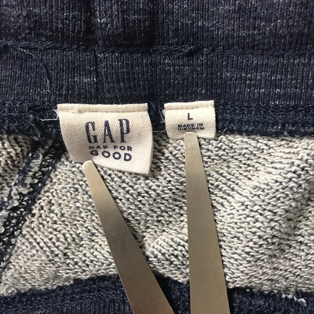 Gap For Good Shorts Sz L (X11) - Picture 3 of 3